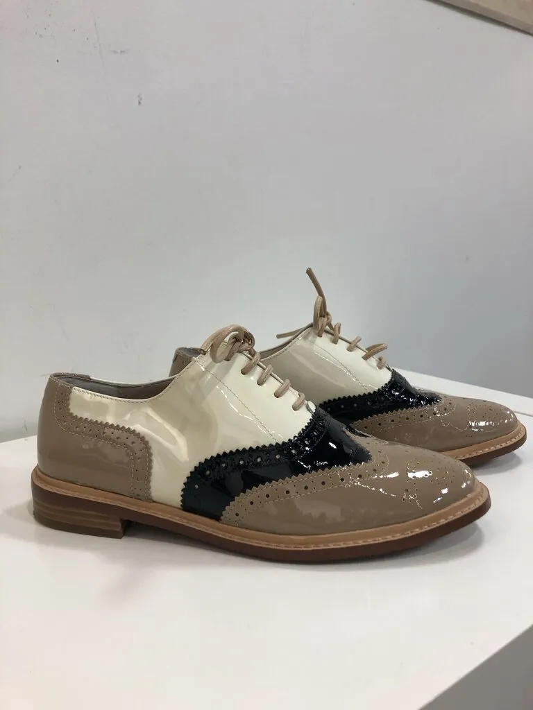 Halogen patent oxfords 8.5