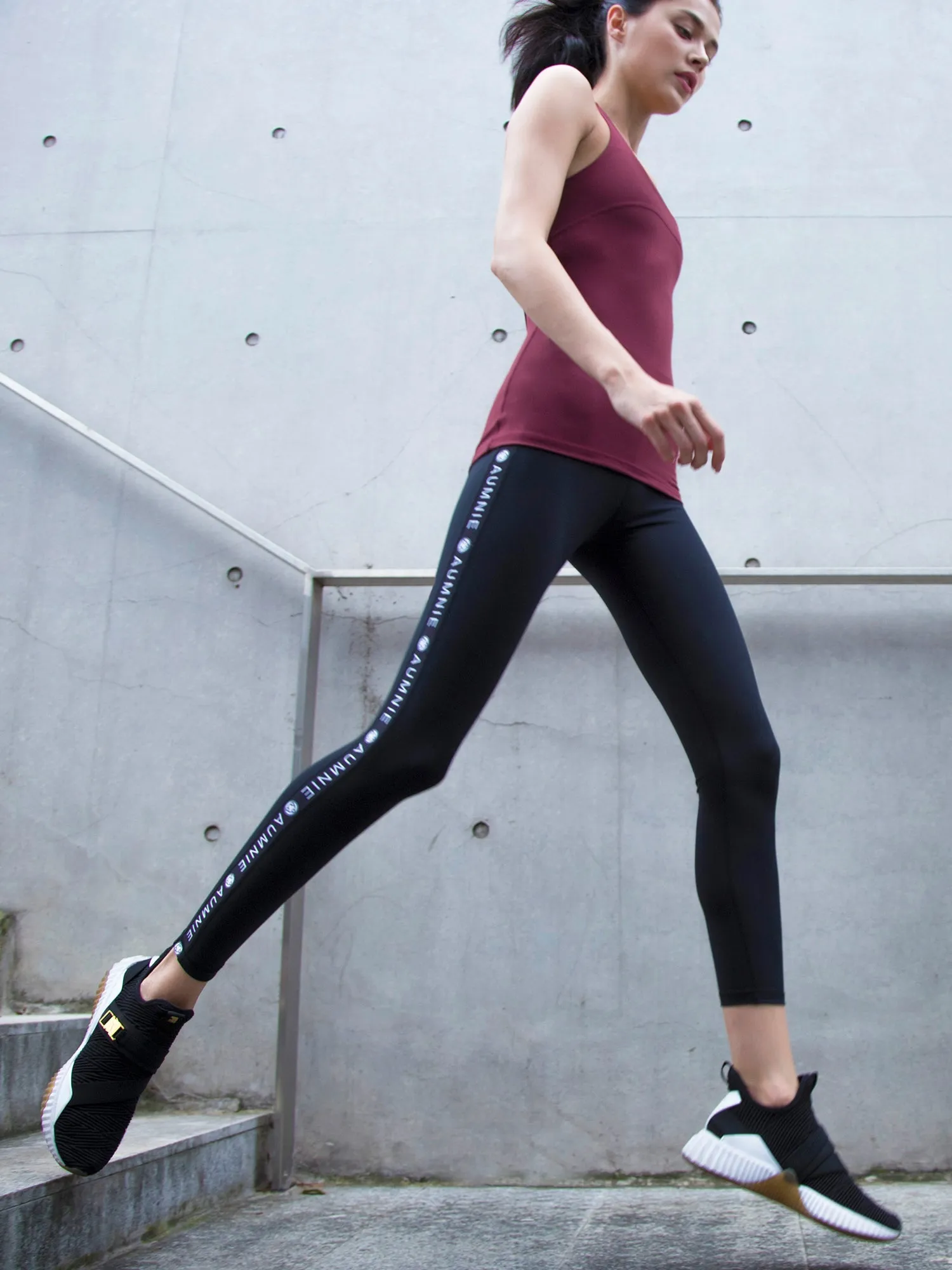 LOGO PANTS, BLACK