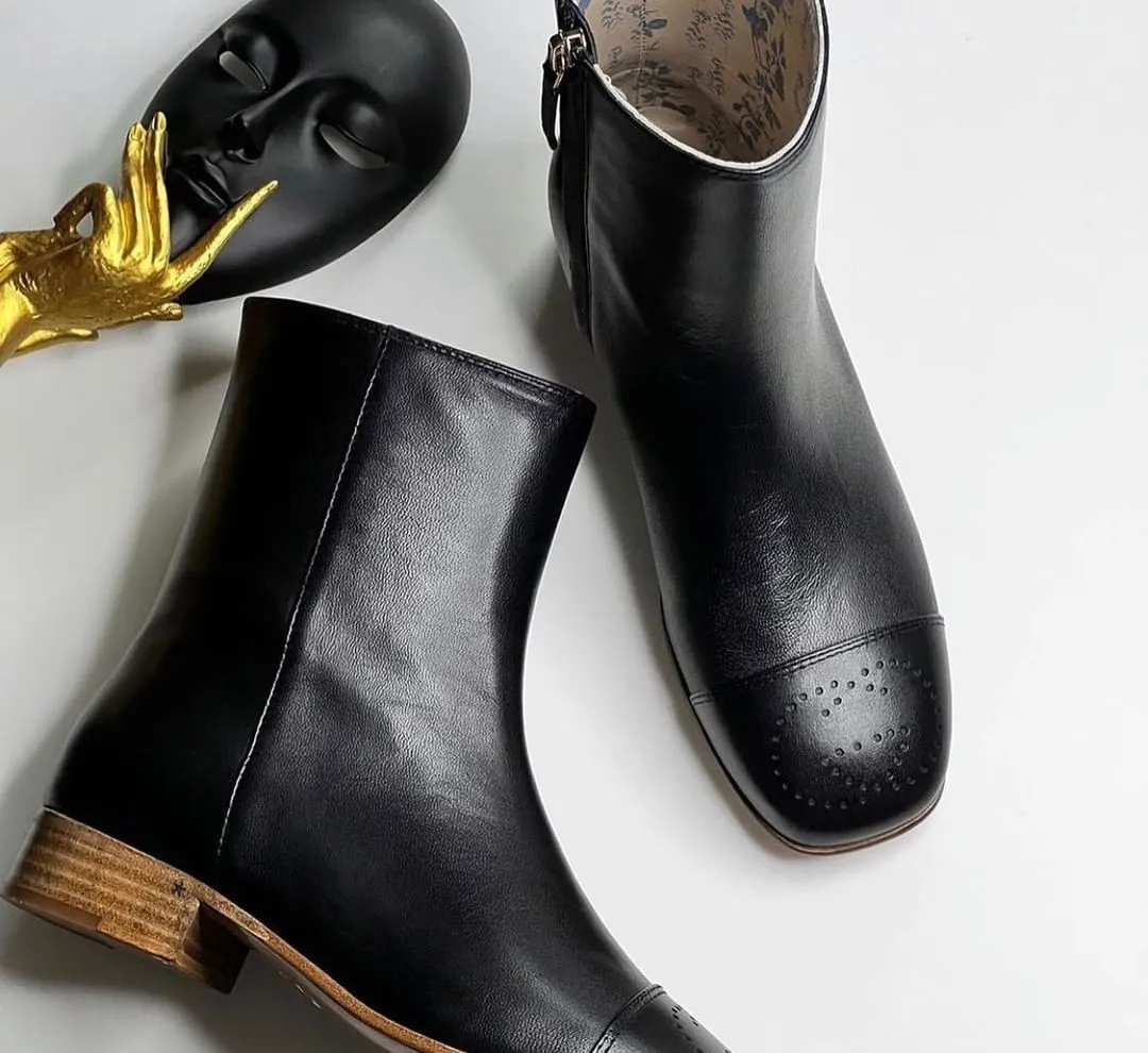 Luxury Boots - GUC - 6453