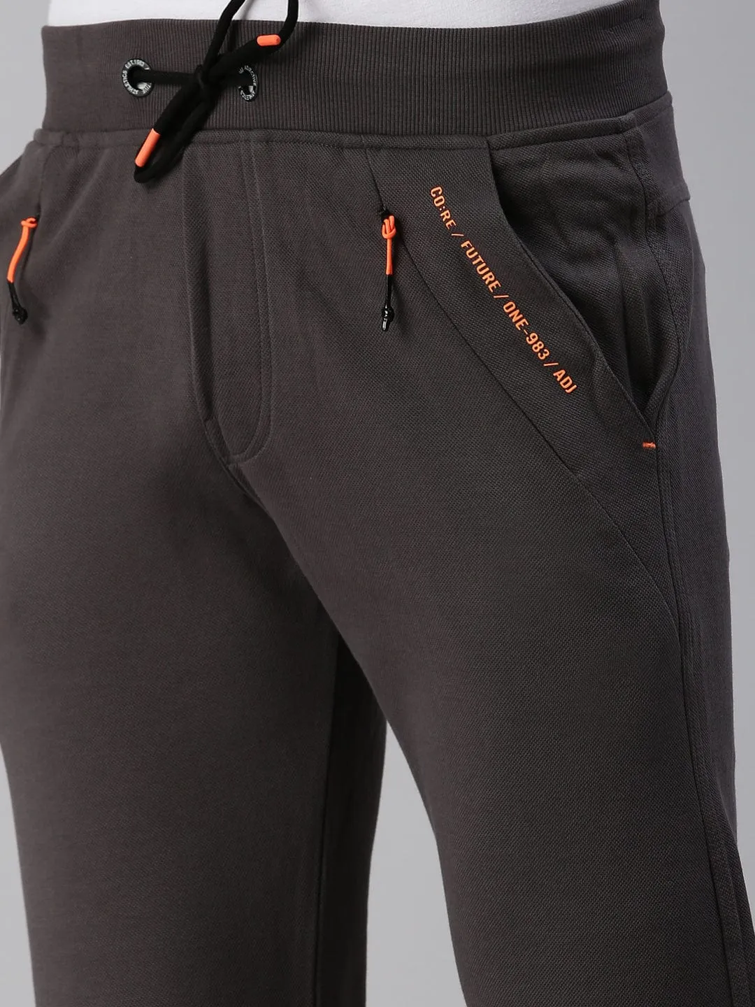 Men Solid Grey Straight Fit Casual Track Pant