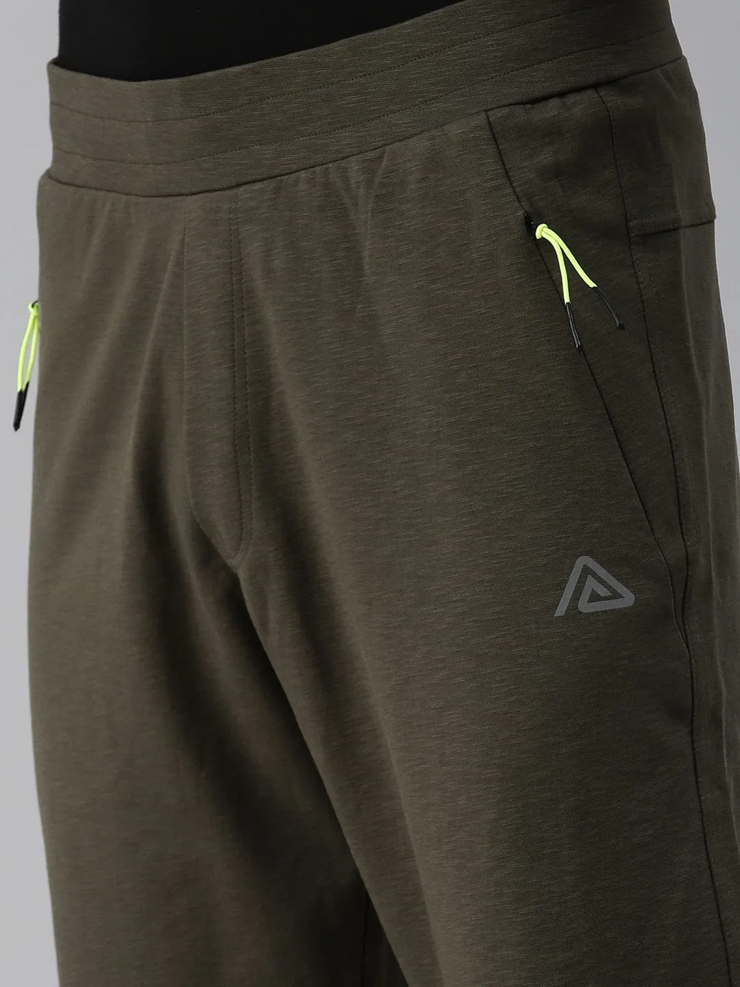 Men Solid Olive Regular Fit Track Pant
