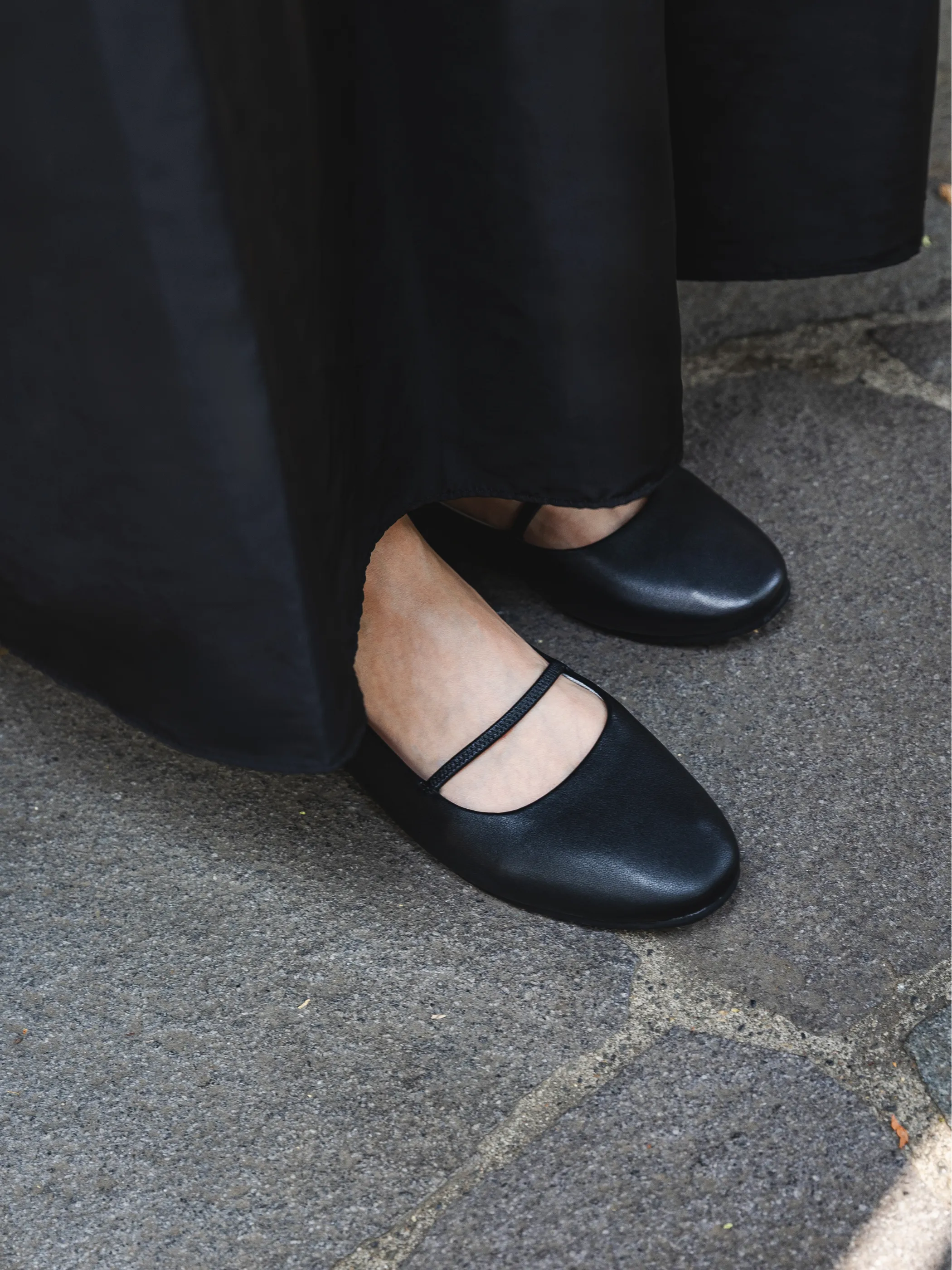 Travel Flats - Black