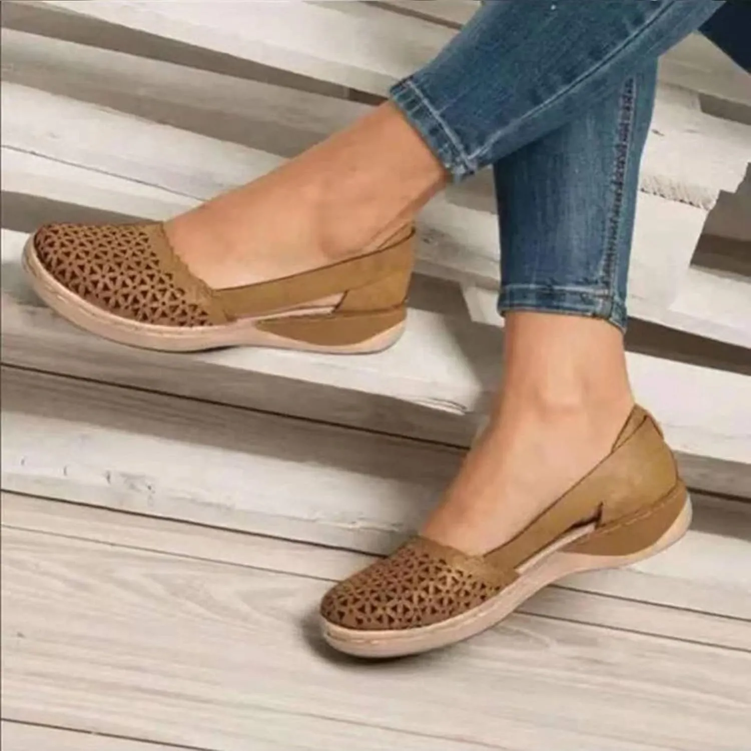 Women's Flats Sandals Close Toe Slip-On Ballet Sandal Comfort Lightweight Waterproof Platform Cutout Rubber Sole Shoes Cork Footbed Daily Wear Walking Hiking Outdoor Vocation Beach Soft Shoe